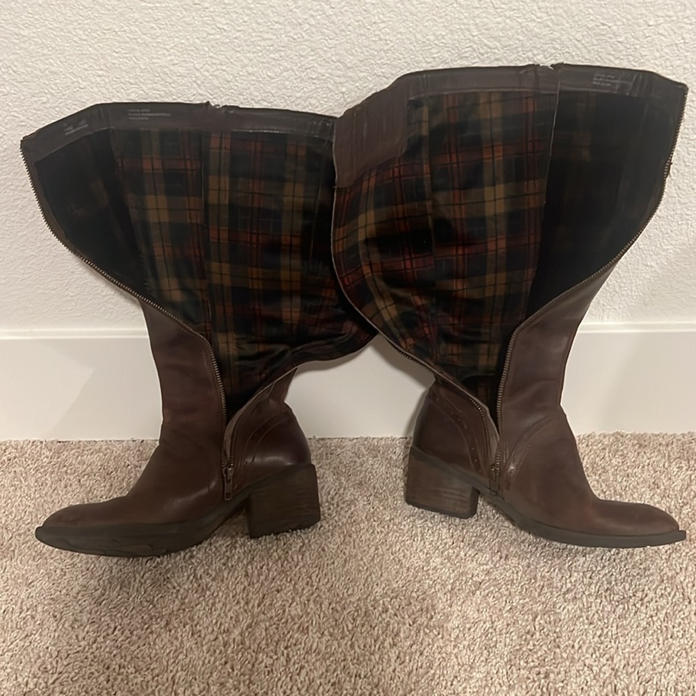 Born Poly Knee High Riding Boots - Picture 3 of 6